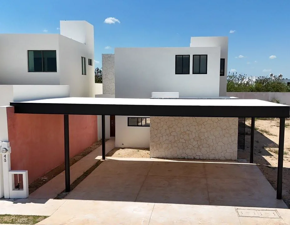Residencia contemporánea en Xcanatún
